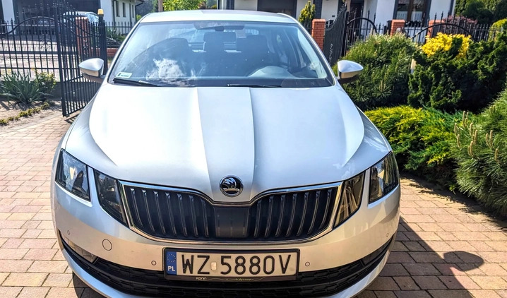 Skoda Octavia cena 56000 przebieg: 108700, rok produkcji 2018 z Szamotuły małe 79